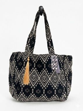NWT Dot Dash Black & Cream Festival Oversized Shoulder Bag